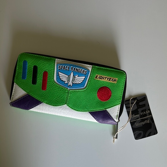 Loungefly Buzz Lightyear Green and White Wallet - Picture 1 of 3